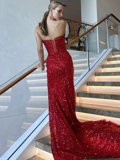 Opulence Gown - Red